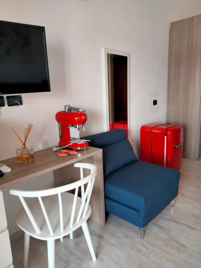 My Tiffany Rooms Tanaunella Exterior foto